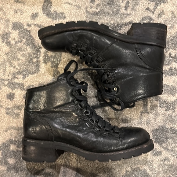 Frye Alta Hiker Boot in Black, sz 9M - Picture 3 of 4